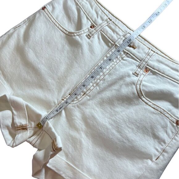 Wild fable high rise rolled bottom jean shorts white size 4 - Picture 9 of 11